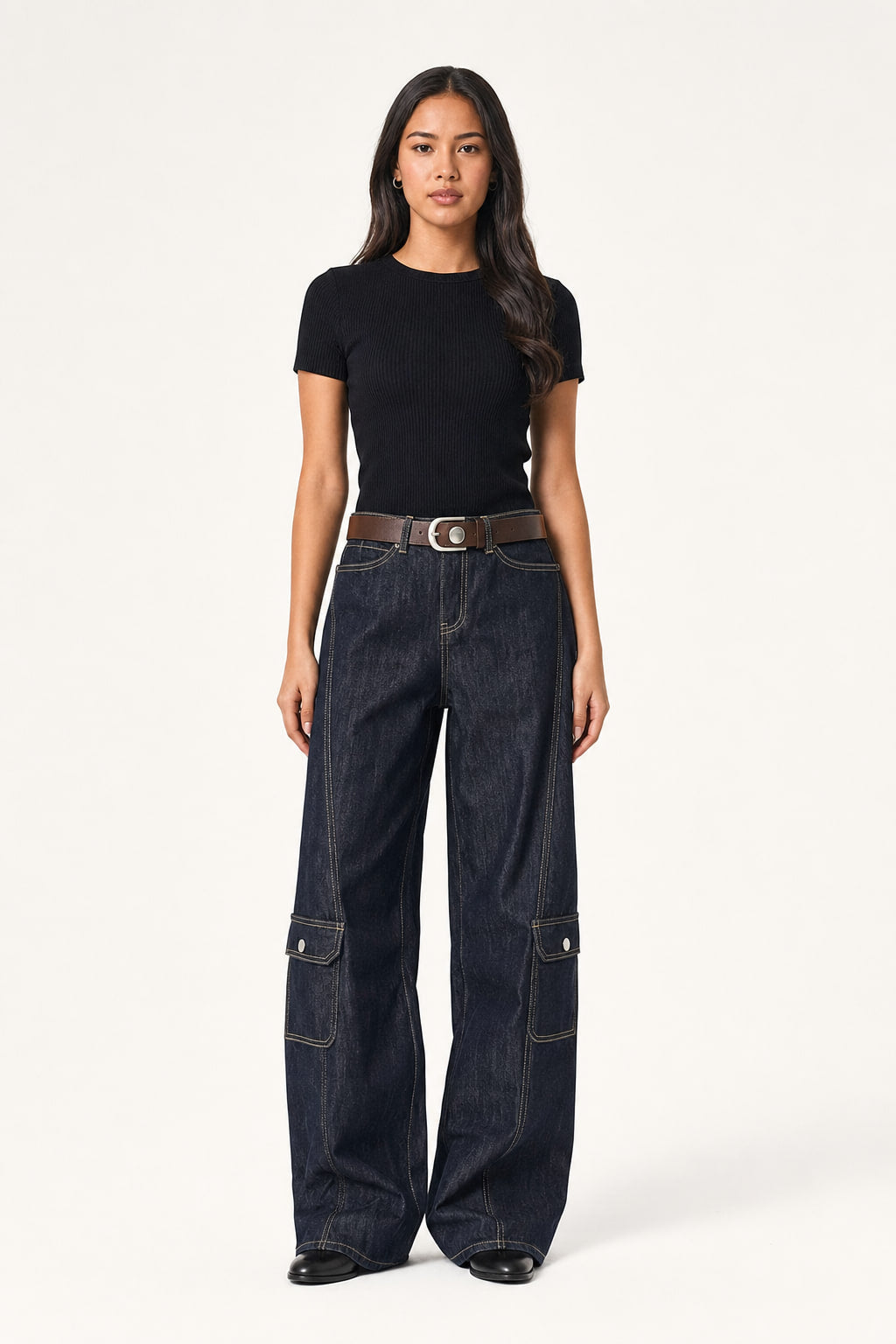 Jean cargo large taille haute en denim brut bleu foncé, vue de face