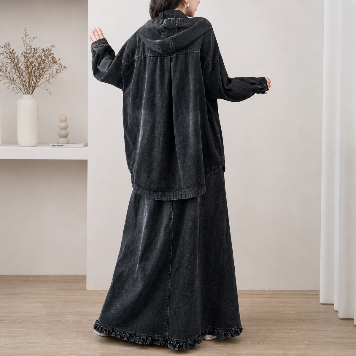 Ensemble denim brodé veste à capuche et jupe longue